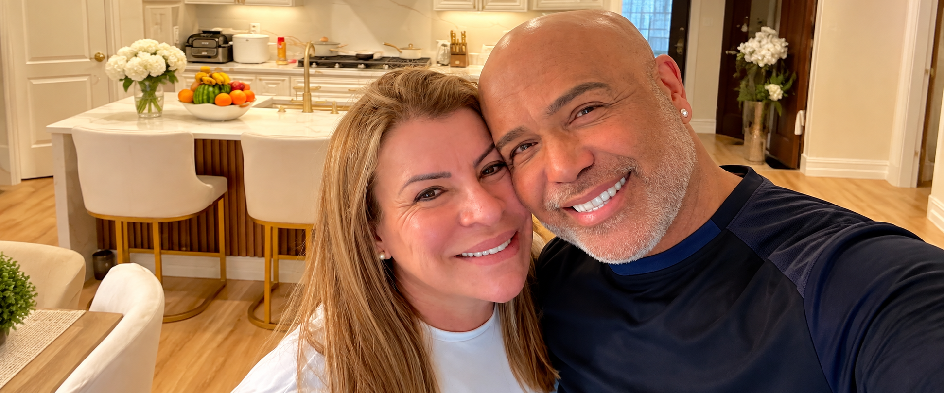 Viúva de Rick emociona ao se despedir do cantor após 42 anos: “Como me despeço de você?”